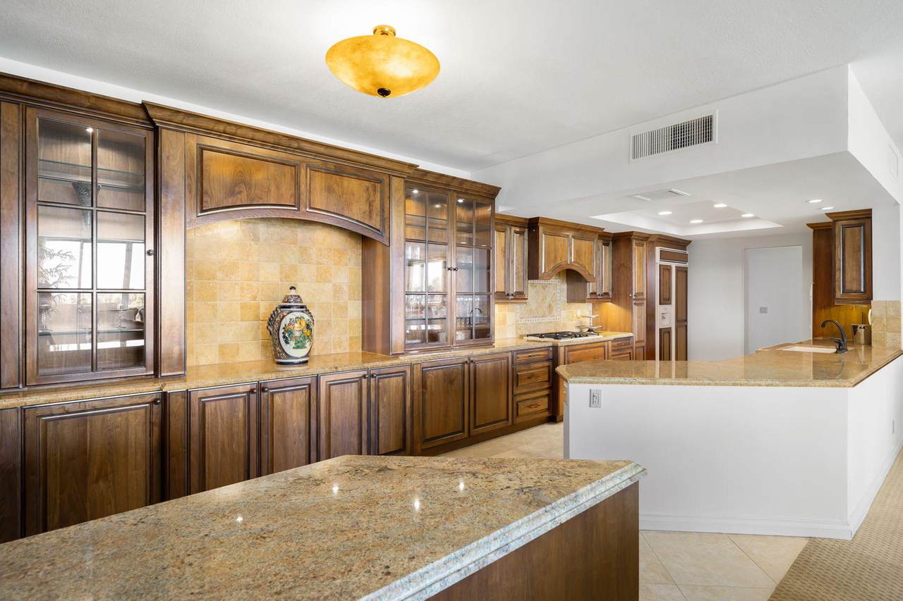 900 Island Drive - Photo 1