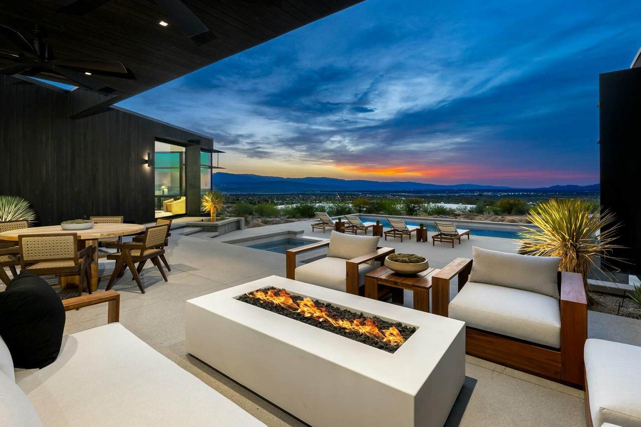 2085 Desert Flower Court - Photo 1