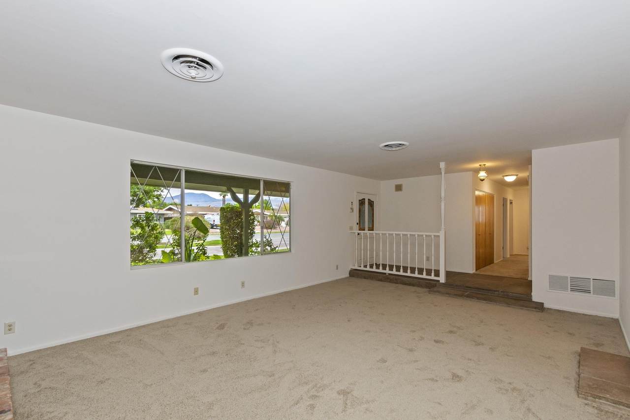 81220 Alberta Avenue - Photo 1
