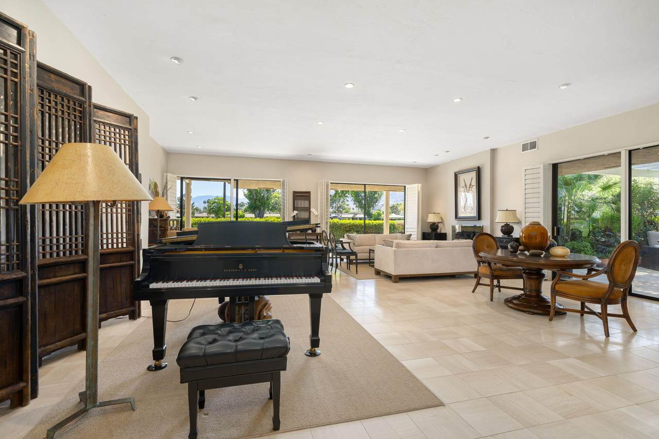 26 Stanford Drive - Photo 1