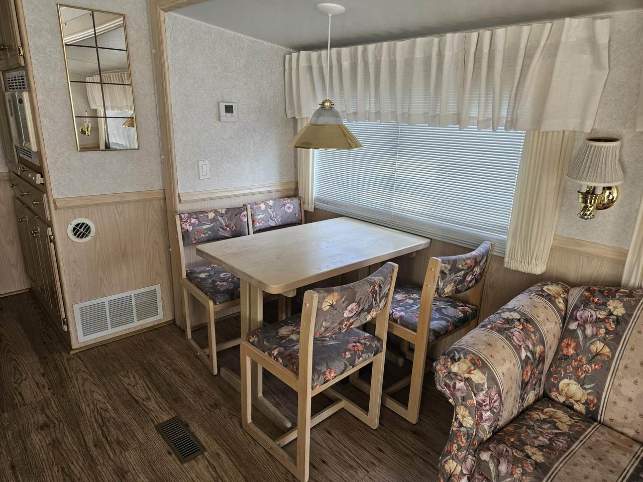 84136 Avenue 44 - Photo 1