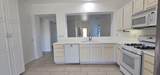 78721 Hampshire Avenue - Photo 4