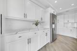 910 Island Drive - Photo 15