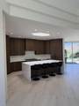 148 Menil Place - Photo 4