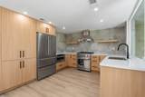 211 Las Lomas - Photo 11