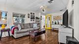 421 Butterfield - Photo 5