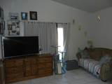 1252 Roselle Avenue - Photo 20