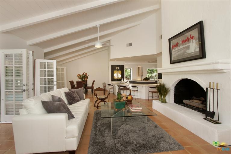 1550 Twin Palms Drive - Photo 1