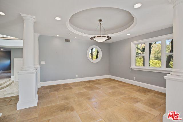 7814 Willow Glen Road - Photo 1