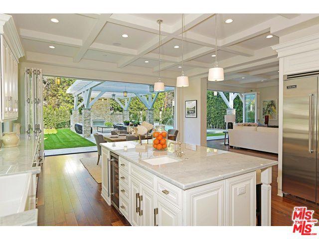 229 19th Street - Photo 1