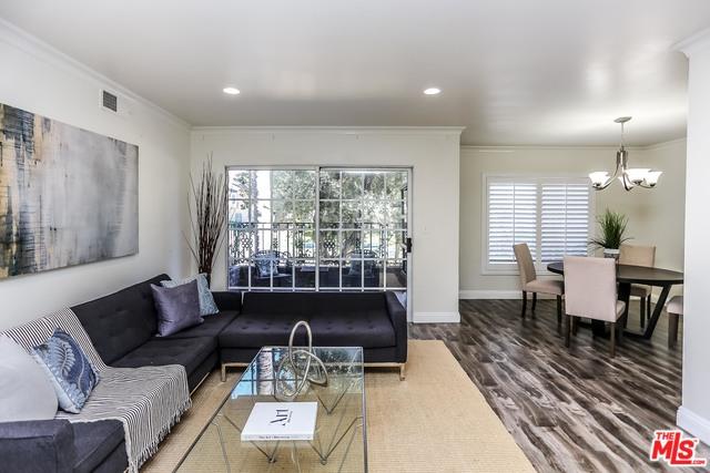 837 Windsor - Photo 1