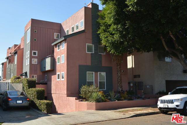 3911 Tilden Avenue - Photo 1
