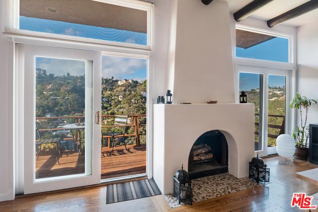 8309 Yucca - Photo 1