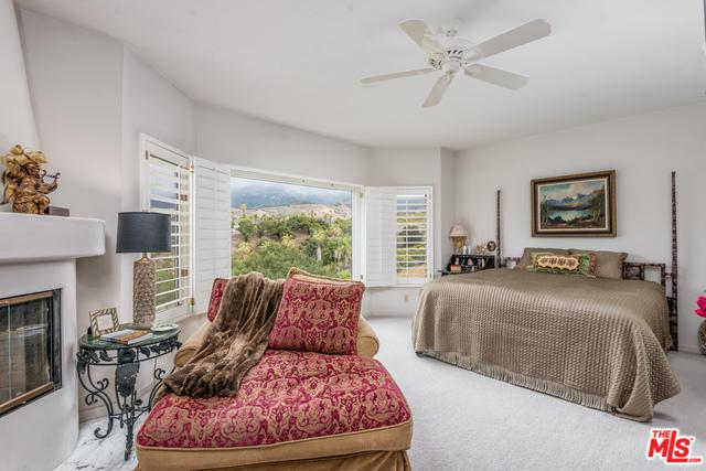 4440 Shadow Hills Circle - Photo 1