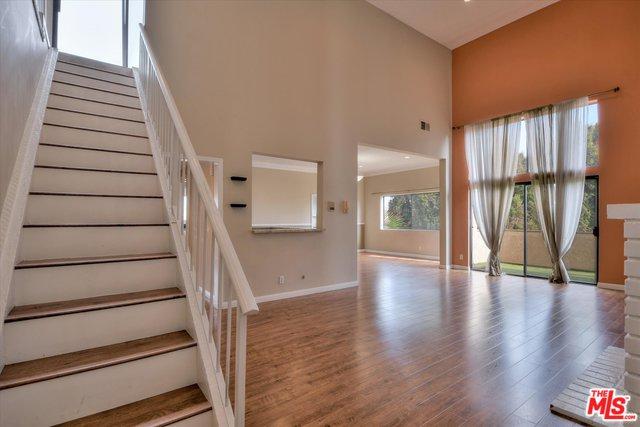 6240 Whitsett Avenue - Photo 1