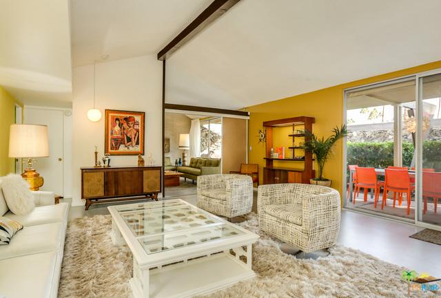 201 Twin Palms Drive - Photo 1