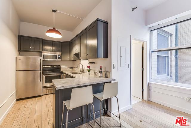 215 7th Street - Photo 1
