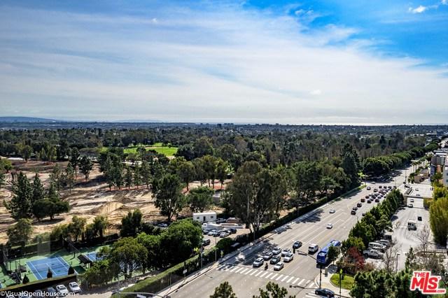 2222 Avenue Of The Stars - Photo 1