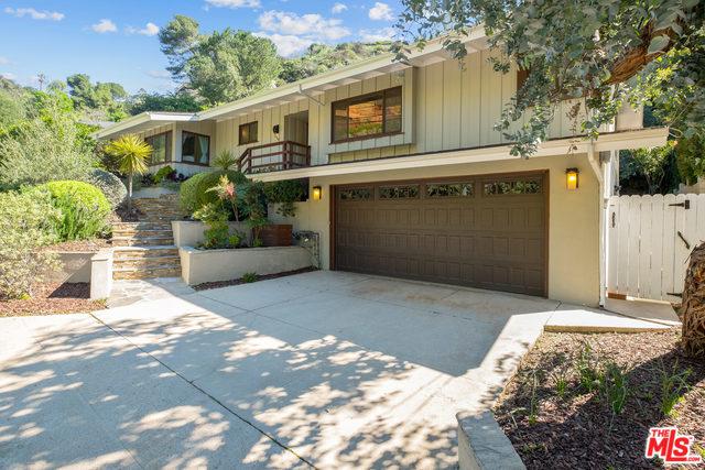 2066 Roscomare Road - Photo 1