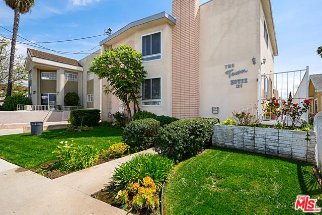 138 Kelso Street - Photo 1