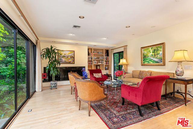 701 Warner Avenue - Photo 1