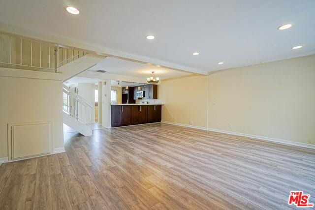 5760 Owensmouth Avenue - Photo 1