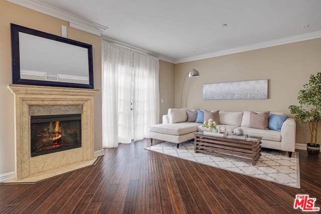 4237 Longridge Avenue - Photo 1