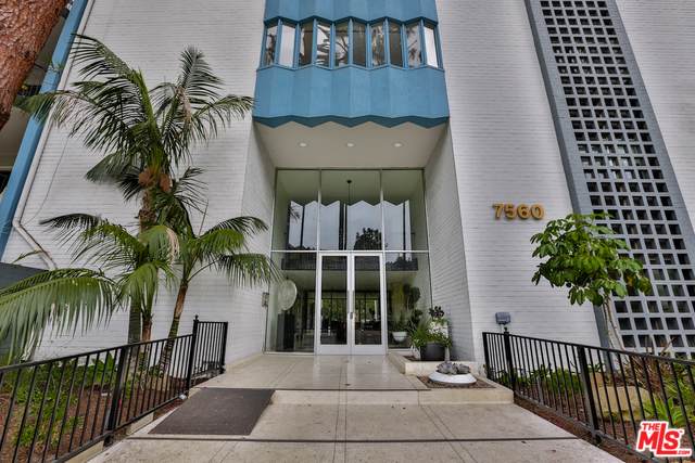 7560 Hollywood - Photo 1