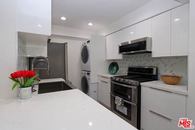 1425 12th Street - Photo 1