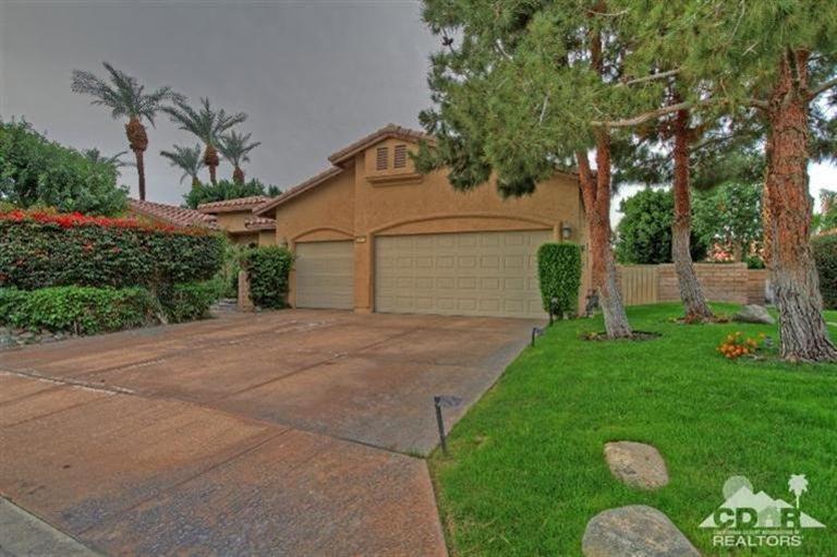 43875 Galaxy Drive, La Quinta, CA 92253 (MLS #214087279) :: Brad Schmett Real Estate Group
