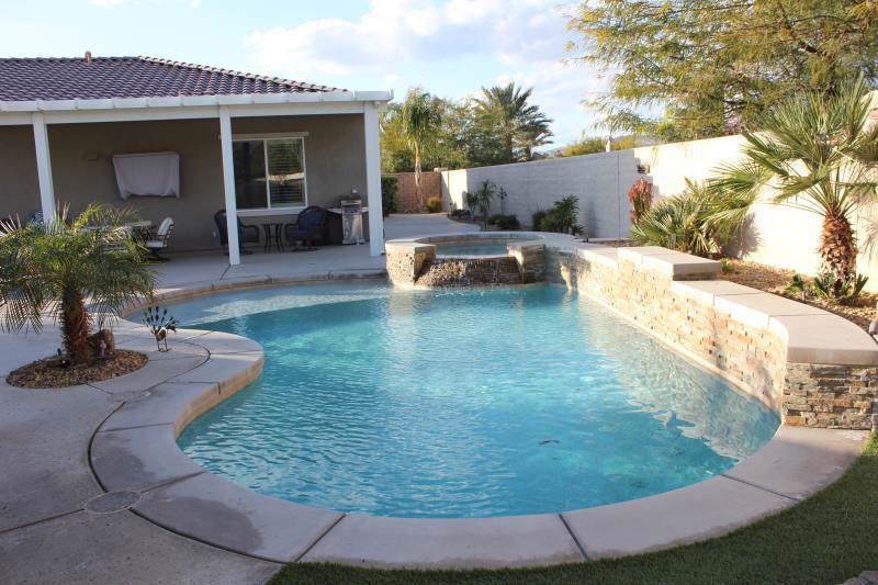 42815 Portezza Court - Photo 1