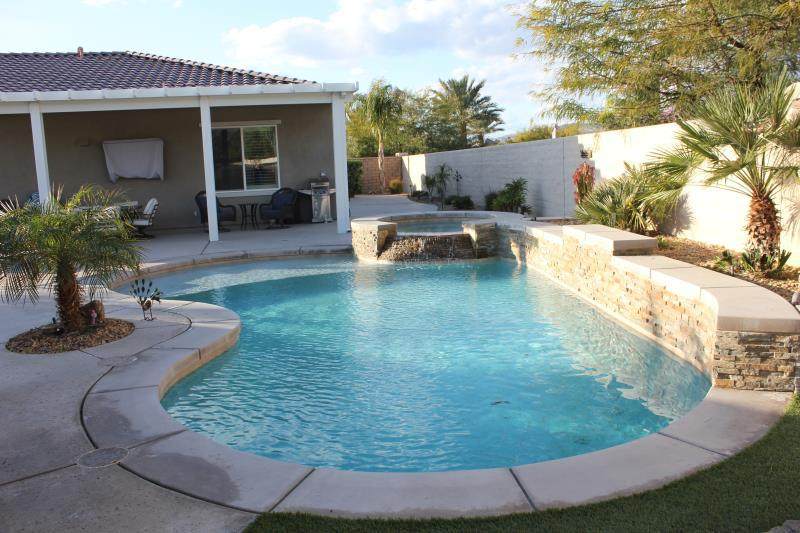 42815 Portezza Court - Photo 1