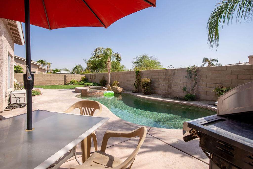 44690 Monticello Avenue - Photo 1