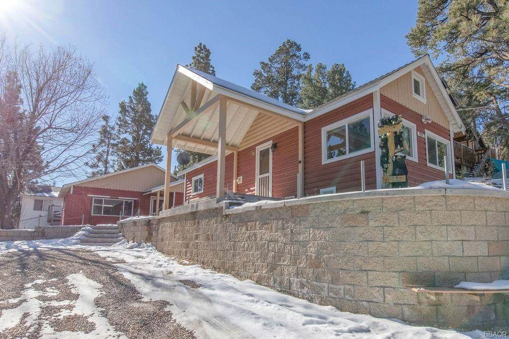 348 Pioneer Lane - Photo 1