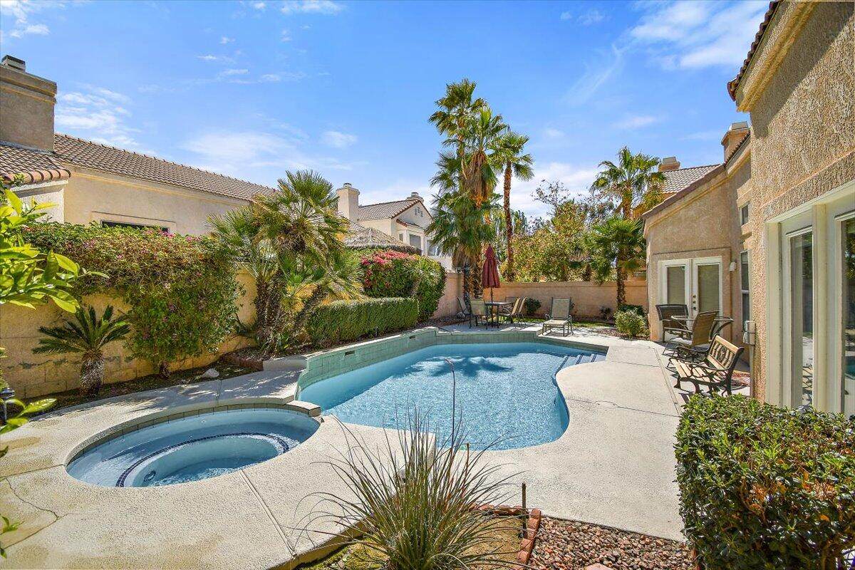45510 Desert Fox Drive - Photo 1