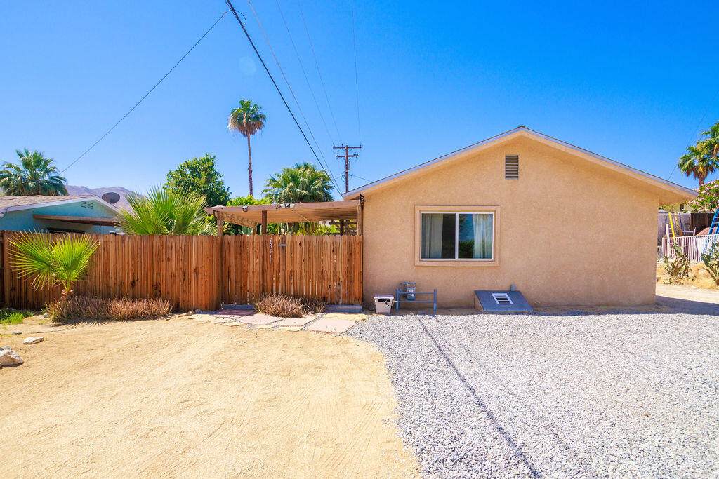 38411 Vista Drive - Photo 1