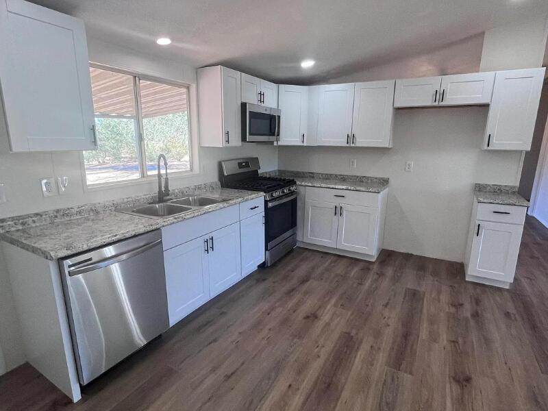 73725 Black Eagle Drive - Photo 1