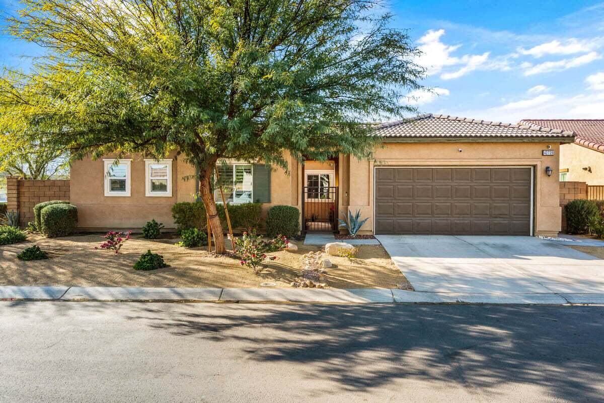 42729 Tiempo Court - Photo 1
