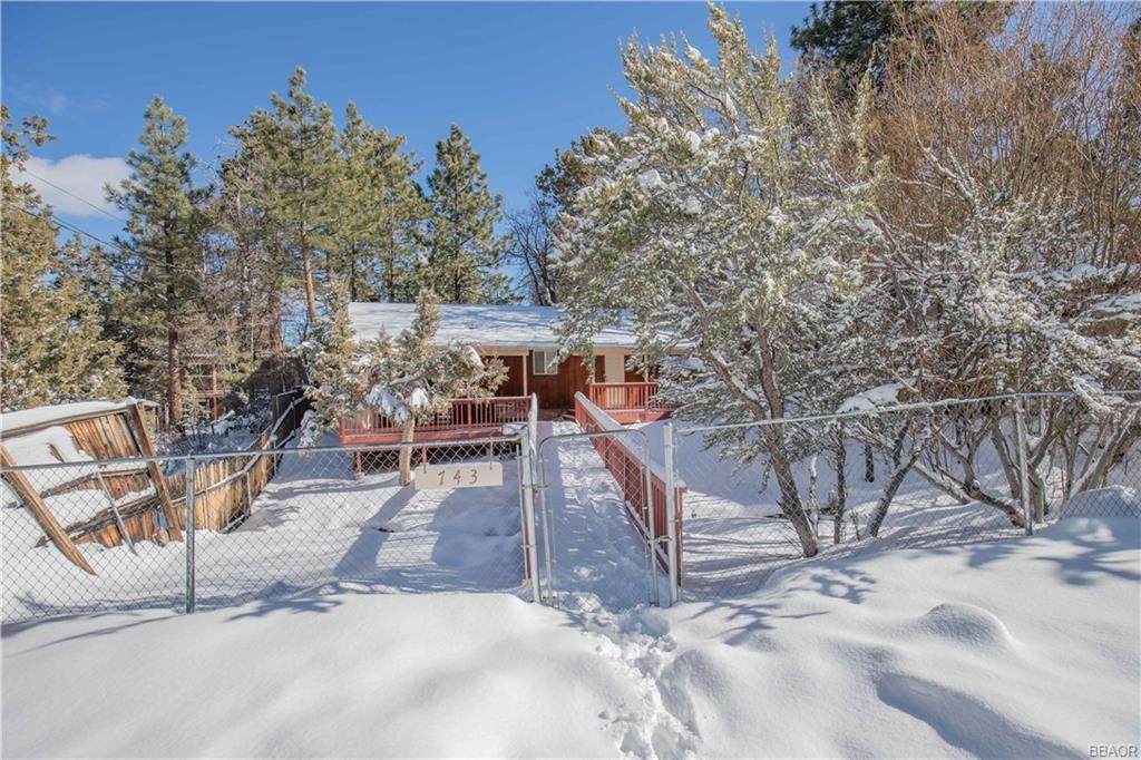 743 Spruce Lane - Photo 1