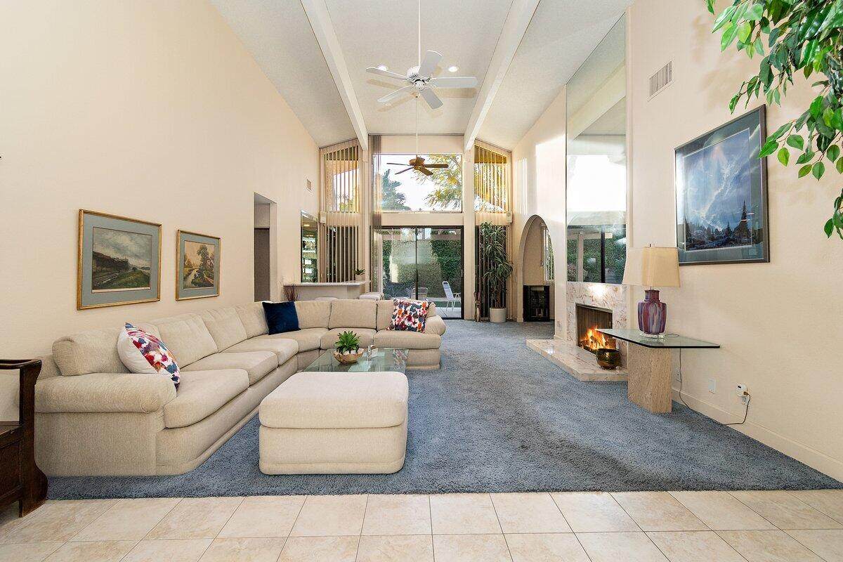 10 Lincoln Place - Photo 1