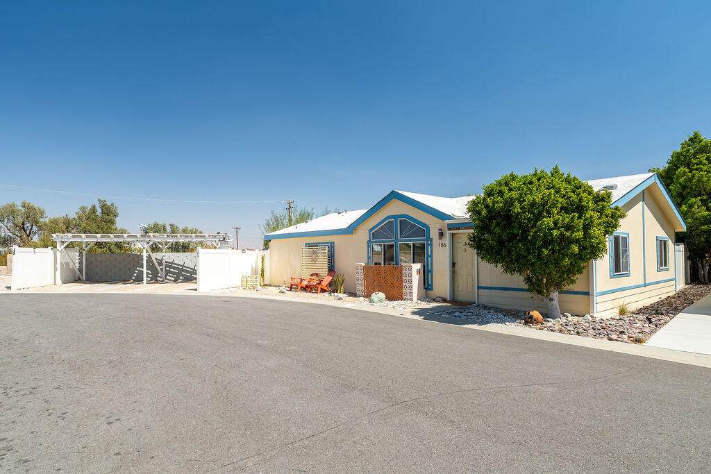 22840 Sterling Avenue - Photo 1