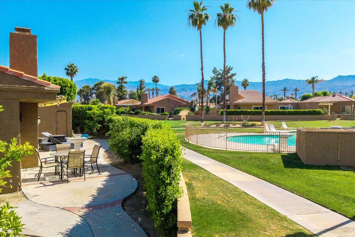 44289 Venice Court - Photo 1