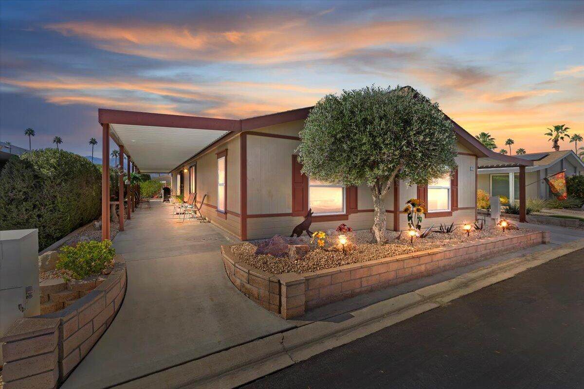 73450 Country Club Drive - Photo 1