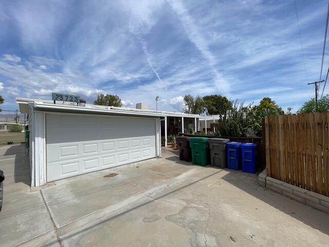 73723 Broadmoor Drive - Photo 1