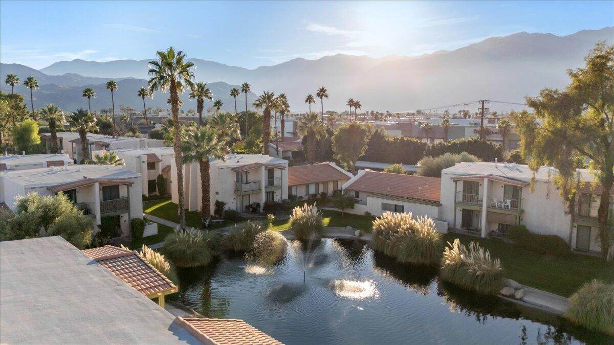 70 Lakeview Circle - Photo 1