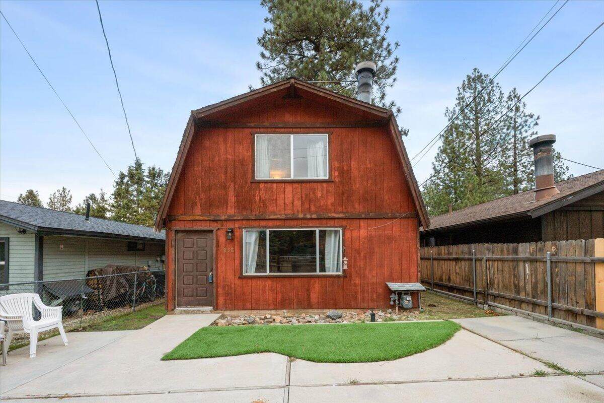 858 Norwood Lane - Photo 1