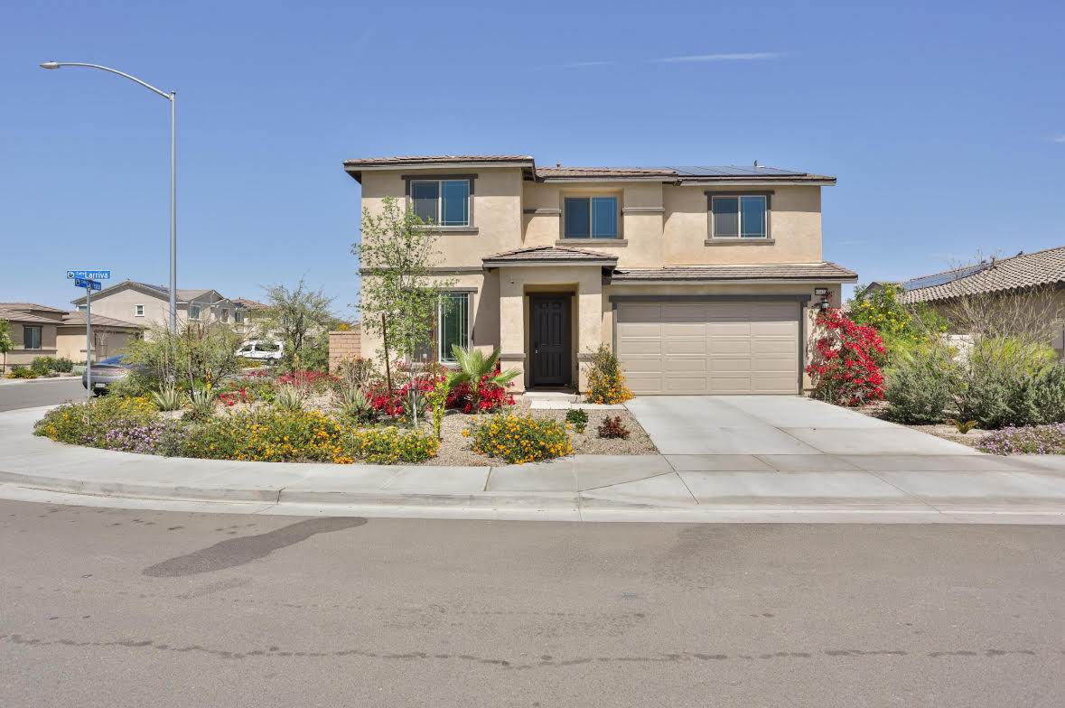 84422 Calle Larriva - Photo 1
