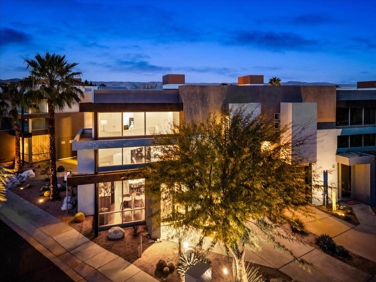 250 Enterprise Way - Photo 1