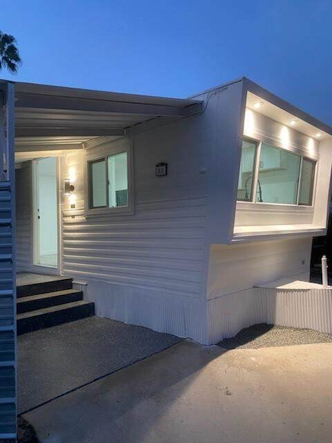 80 Jupiter Street - Photo 1