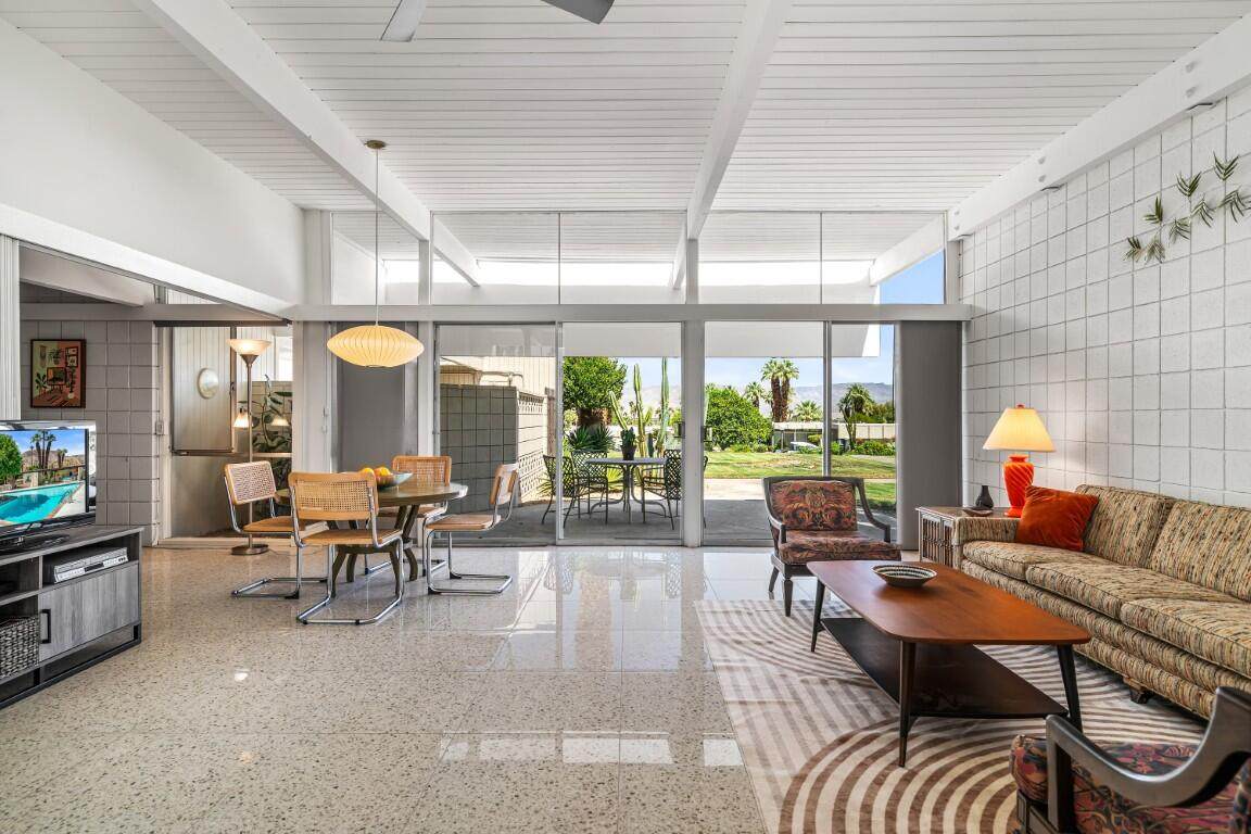 331 Sandpiper Street - Photo 1